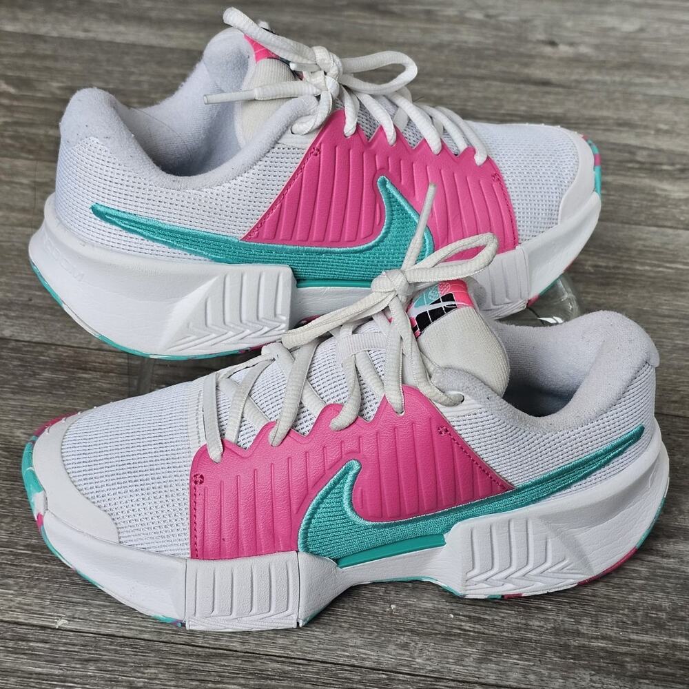 Nike Zoom Challenge Pickelball FQ4155-101 Size Womens 6 Shoes